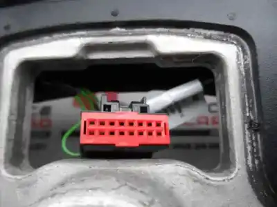 Pezzo di ricambio per auto di seconda mano volante per ford focus lim. (cb8) 1.6 tdci cat riferimenti oem iam   2015