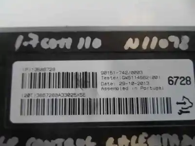 Second-hand car spare part glow plug for opel astra j lim. 1.7 16v cdti oem iam references 90151-742/0003  2014
