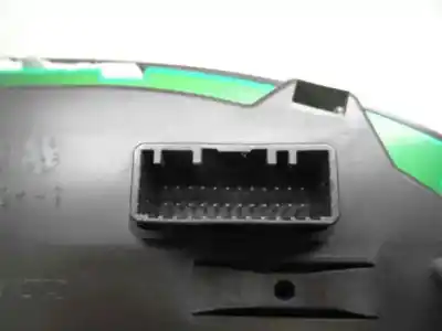 Peça sobressalente para automóvel em segunda mão quadrante por dacia duster laureate 4x2 referências oem iam 248106459r  2015