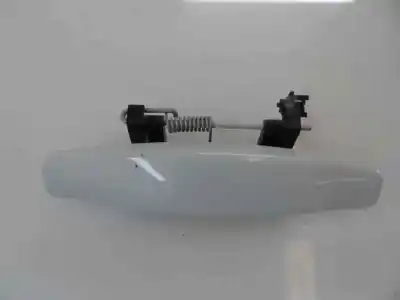 Pezzo di ricambio per auto di seconda mano Maniglia Esterna Posteriore Sinistra per DACIA DUSTER Laureate 4x2 Riferimenti OEM IAM   2015