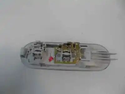 Second-hand car spare part interior light for dacia duster laureate 4x2 oem iam references   2015
