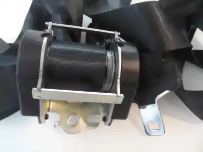 Second-hand car spare part front right seat belt for dacia duster laureate 4x2 oem iam references   2015