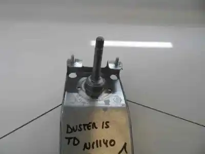 Pezzo di ricambio per auto di seconda mano alzacristalli posteriore destro per dacia duster laureate 4x2 riferimenti oem iam   2015