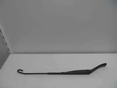 Second-hand car spare part Front Right Windshield Wiper Arm for DACIA DUSTER Laureate 4x2 OEM IAM references   2015