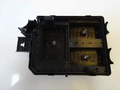 Second-hand car spare part fuse box unit for opel corsa e (x15) 1.3 cdti (08. 68) oem iam references   2016