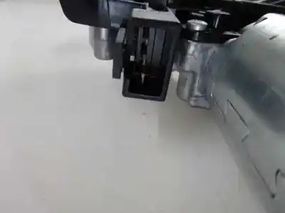 Pezzo di ricambio per auto di seconda mano motore tergicristallo posteriore per opel corsa e (x15) 1.3 cdti (08. 68) riferimenti oem iam   2016