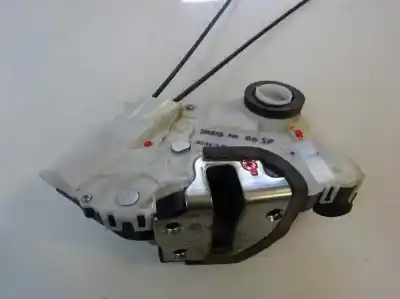 Peça sobressalente para automóvel em segunda mão fechadura da porta dianteira direita por toyota yaris 1.4 turbodiesel cat referências oem iam 