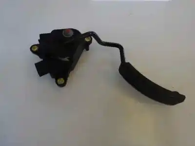 Second-hand car spare part Accelerator Pedal for RENAULT CLIO III 1.5 dCi Diesel CAT OEM IAM references 82 00 297 335  2006