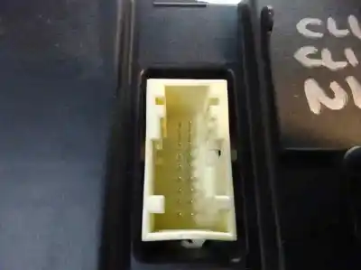 Peça sobressalente para automóvel em segunda mão comando de sofagem (chauffage / ar condicionado) por renault clio iii 1.5 dci diesel cat referências oem iam   2006