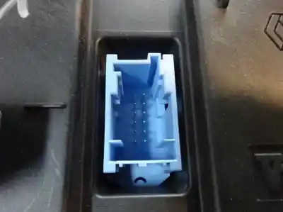 Peça sobressalente para automóvel em segunda mão comando de sofagem (chauffage / ar condicionado) por renault clio iii 1.5 dci diesel cat referências oem iam   2006