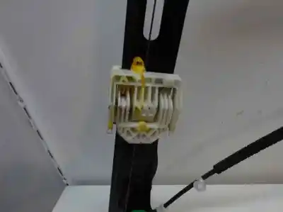 Second-hand car spare part driver left window regulator for bmw serie 1 berlina (e81/e87) 118d oem iam references   2008