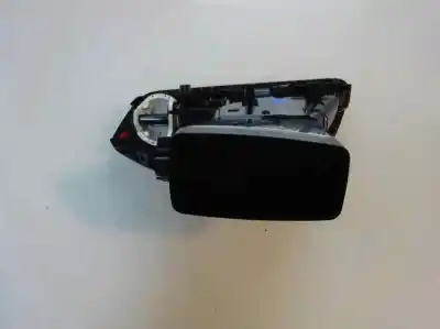 Автозапчастина б/у аераційна решіта для renault scenic ii 1.9 dci diesel посилання на oem iam   2009
