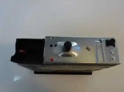 Pezzo di ricambio per auto di seconda mano impianto audio / radio cd per mini mini (r50,r53) 1.6 16v cat riferimenti oem iam   2004