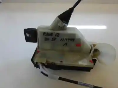 Pezzo di ricambio per auto di seconda mano serratura porta anteriore sinistra per peugeot 208 1.4 hdi fap riferimenti oem iam   2013