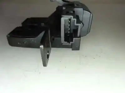 Second-hand car spare part trunk lock for renault clio iii 1.5 dci diesel oem iam references   2010