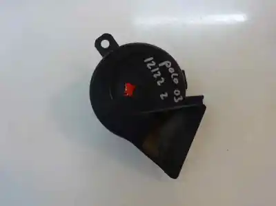 Pezzo di ricambio per auto di seconda mano Corno per VOLKSWAGEN POLO (9N1) 1.4 TDI Riferimenti OEM IAM   2003