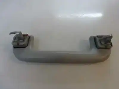 Автозапчасти б/у внутри передней правой ручки за toyota prius (nhw30) 1.8 16v cat (híbrido) ссылки oem iam   2010