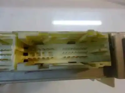 Автозапчасти б/у блок реле/предохранителей за toyota prius (nhw30) 1.8 16v cat (híbrido) ссылки oem iam 82730-47450-a  2010