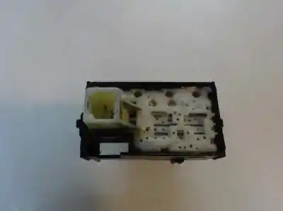 Second-hand car spare part rear right power window switch for toyota prius (nhw30) 1.8 16v cat (híbrido) oem iam references   2010