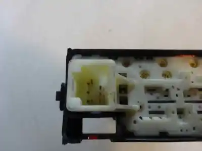 Second-hand car spare part rear left power window switch for toyota prius (nhw30) 1.8 16v cat (híbrido) oem iam references   2010