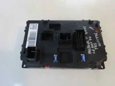 Peça sobressalente para automóvel em segunda mão CAIXA DE FUSÍVEIS E RELÉS por PEUGEOT PARTNER KASTEN  Referências OEM IAM 9665778480  2011