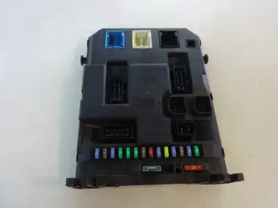 Peça sobressalente para automóvel em segunda mão caixa de fusíveis e relés por peugeot 207 1.4 16v vti cat (8fs / ep3) referências oem iam 9666951980