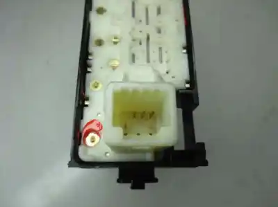 Peça sobressalente para automóvel em segunda mão botão / interruptor elevador vidro traseiro esquerdo por lexus ct (zwa10) 1.8 200h referências oem iam   2012