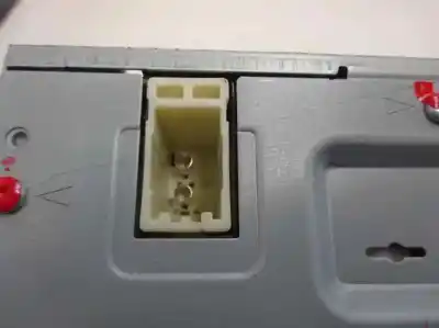 Peça sobressalente para automóvel em segunda mão sistema de áudio / rádio cd por lexus ct (zwa10) 1.8 200h referências oem iam 86120-76210  2012