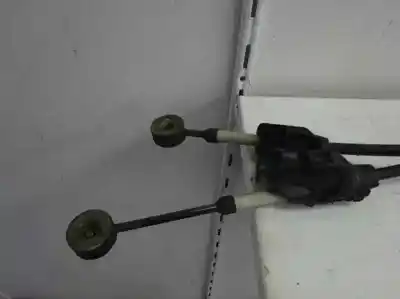 Pezzo di ricambio per auto di seconda mano leva del cambio per citroen c3 picasso 1.6 16v hdi riferimenti oem iam   2010