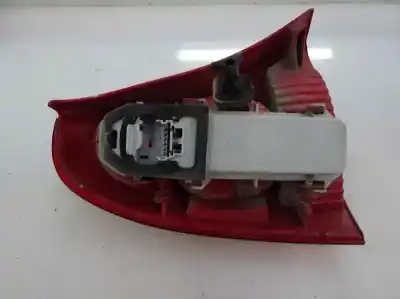 Автозапчастина б/у правий ліхтар для renault clio ii fase i (b/cb0) 1.5 dci (b/cb08) посилання на oem iam   2004