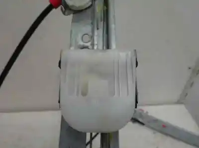 Recambio de automóvil de segunda mano de elevalunas delantero izquierdo para ford fiesta (cb1) 1.4 tdci cat referencias oem iam   2011