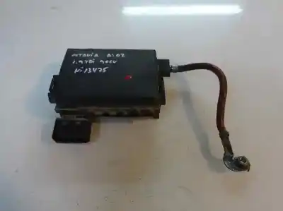 Second-hand car spare part battery for skoda octavia berlina (1u2) 1.9 tdi slx oem iam references   2002