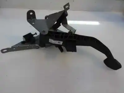 Recambio de automóvil de segunda mano de PEDAL EMBRAGUE para FORD FOCUS TURN. (CB8)  referencias OEM IAM BV61-7B633-GE  2014
