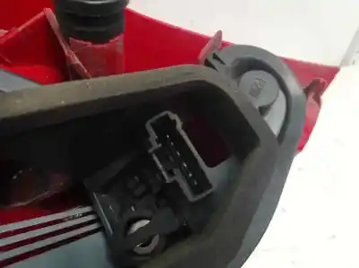 Second-hand car spare part right tailgate light for peugeot 207 confort oem iam references   2009