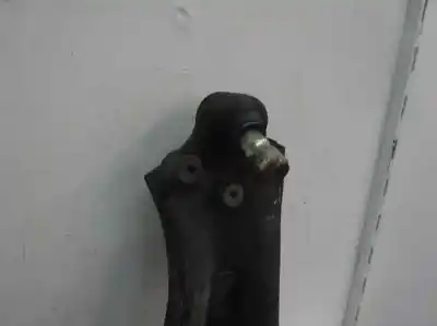 Second-hand car spare part front left lower suspension arm for citroen c3 sx oem iam references   2010