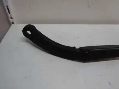 Автозапчастина б/у передній правий річок склоочисника для dacia dokker 1.5 dci diesel fap cat посилання на oem iam   2013