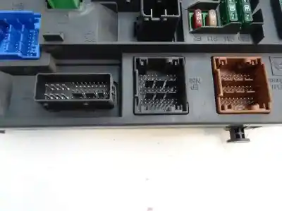 Second-hand car spare part fuse box unit for citroen c4 lim. 1.6 hdi fap oem iam references 9665547280 00  2011