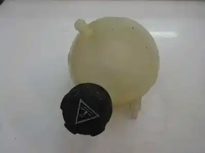 Second-hand car spare part coolant expansion tank for citroen c4 lim. 1.6 hdi fap oem iam references 