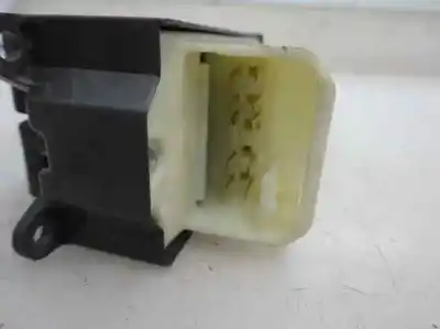 Peça sobressalente para automóvel em segunda mão botão / interruptor elevador vidro dianteiro esquerdo por toyota yaris 1.0 cat referências oem iam   2010