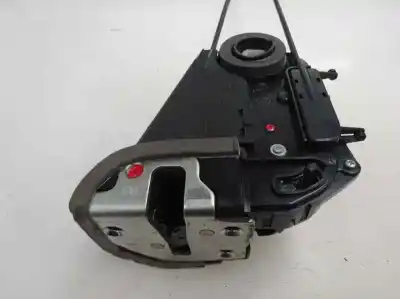 Peça sobressalente para automóvel em segunda mão fechadura da porta traseira esquerda por toyota yaris 1.0 cat referências oem iam 