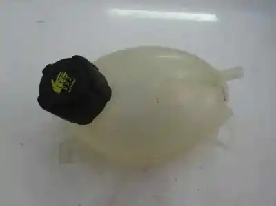 Second-hand car spare part coolant expansion tank for renault clio iv 0.9 oem iam references 