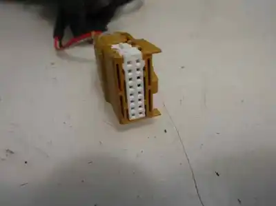 Peça sobressalente para automóvel em segunda mão espelho retrovisor esquerdo por audi a4 avant (8e) 2.0 tdi referências oem iam   2006