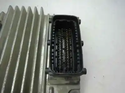 Peça sobressalente para automóvel em segunda mão centralina de motor uce por opel combo 1.7 16v dti cat (y 17 dt / lr6) referências oem iam 12212819  2002