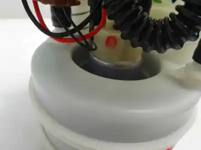 Pezzo di ricambio per auto di seconda mano pompa di benzina per dacia duster (hs_) 1.6 16v riferimenti oem iam 8200 903 683  2011