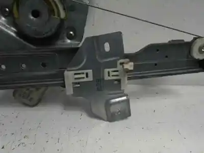 Second-hand car spare part passenger side right window regulator for dacia duster (hs_) 1.6 16v oem iam references   2011