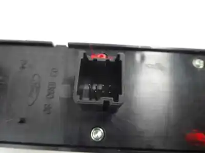 Peça sobressalente para automóvel em segunda mão botão / interruptor elevador vidro dianteiro esquerdo por ford focus lim. (cb4) 1.6 tdci cat referências oem iam   2010