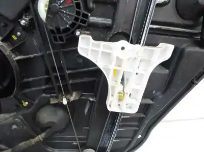 Second-hand car spare part rear left window regulator for kia ceed 1.6 crdi cat 128 cv / 94 kw oem iam references   2014 Second-hand car spare part rear left window regulator for kia ceed 1.6 crdi cat 128 cv / 94 kw oem iam references   2014
