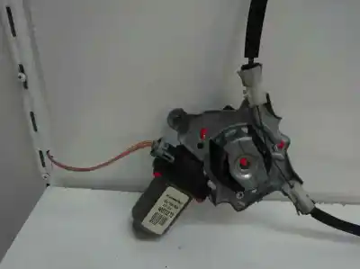 Second-hand car spare part passenger side right window regulator for renault clio ii fase ii (b/cb0) 1.4 16v oem iam references   2003