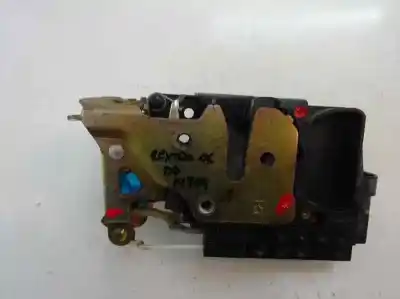 Peça sobressalente para automóvel em segunda mão Fechadura Da Porta Dianteira Direita por SSANGYONG REXTON 2.7 Turbodiesel CAT (Euro 4) Referências OEM IAM   2006