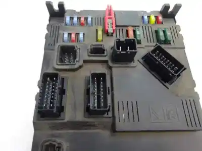 Second-hand car spare part fuse box unit for citroen c3 1.1 furio oem iam references 9653667380  2005